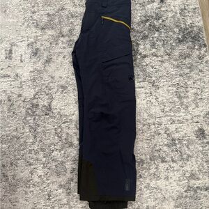 Mammut Stoney Ski Pants Drytech Size L Dark Space $400 MSRP older model